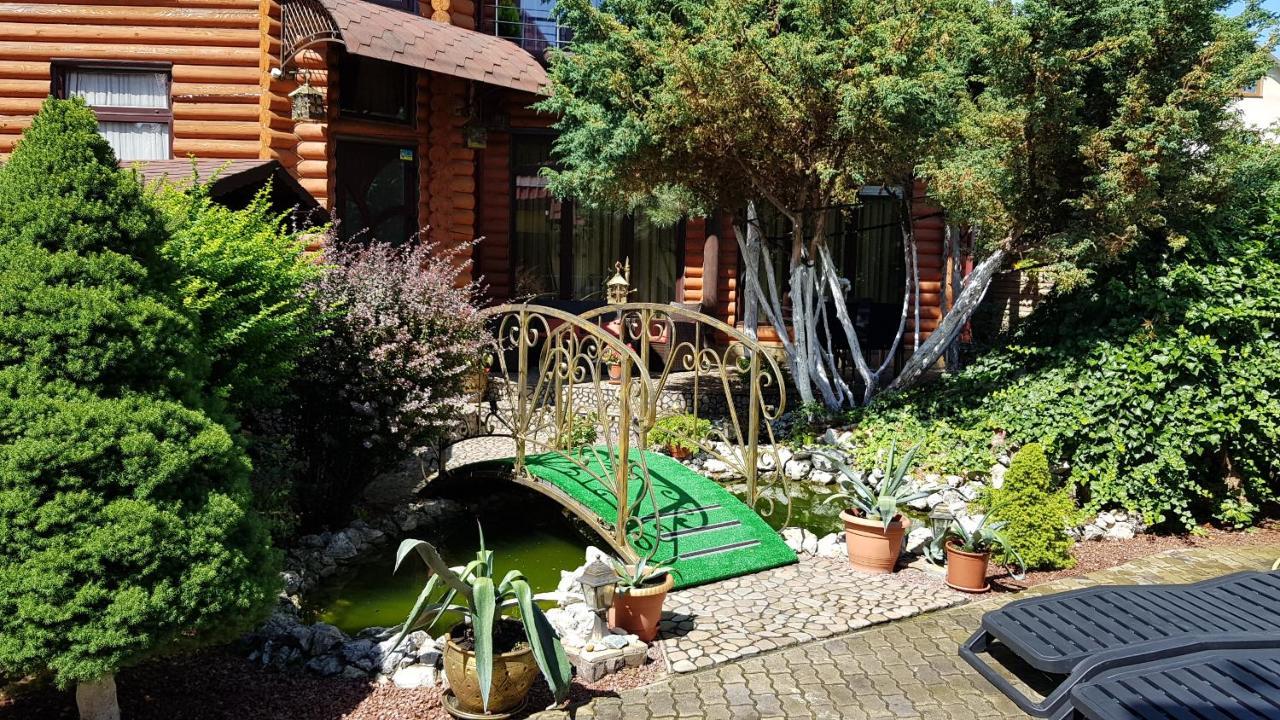 Luxury Villa With Pool And Sauna Chernivtsi Εξωτερικό φωτογραφία