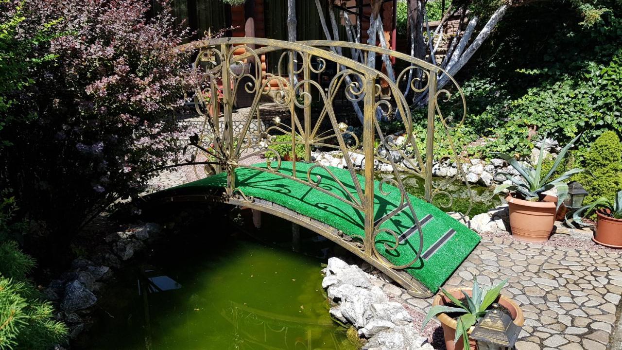 Luxury Villa With Pool And Sauna Chernivtsi Εξωτερικό φωτογραφία