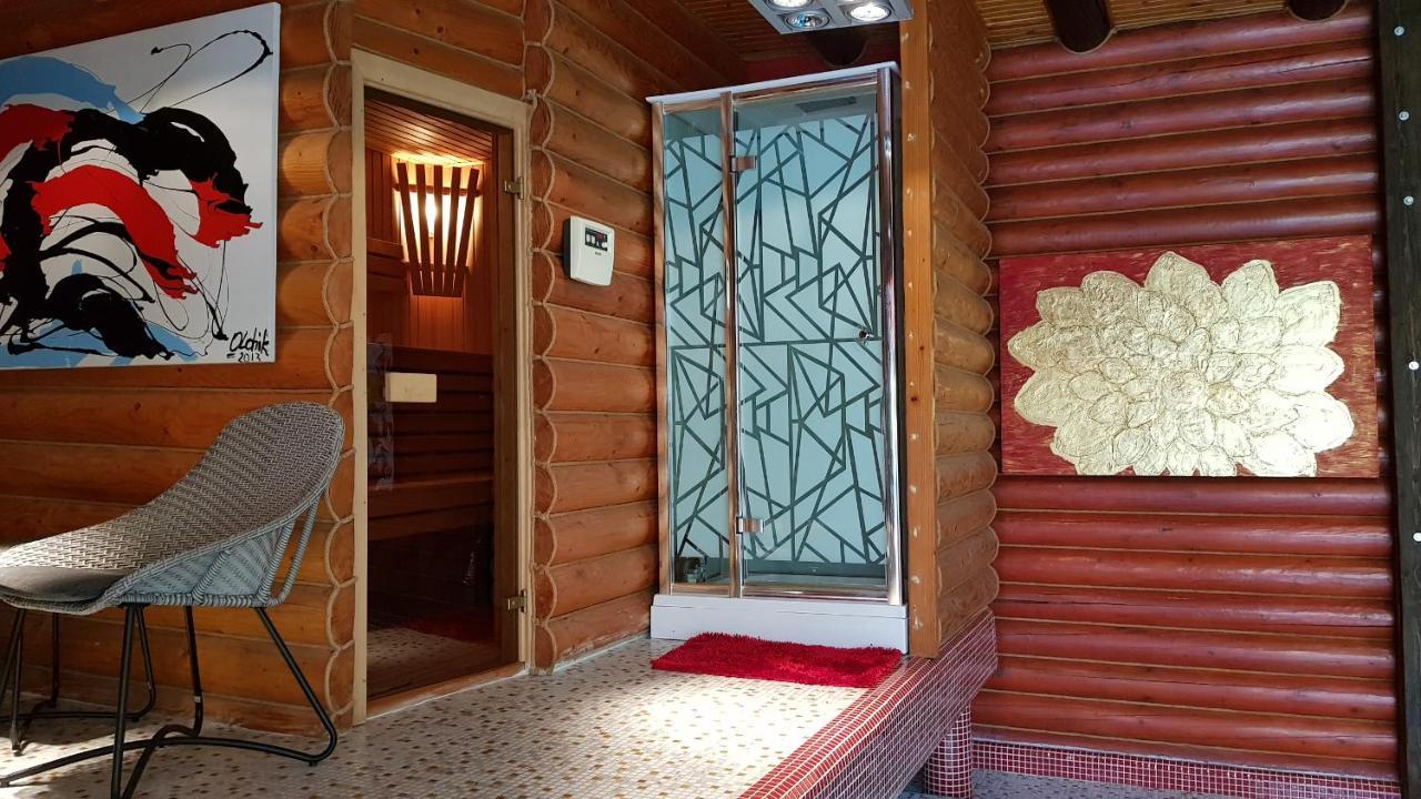 Luxury Villa With Pool And Sauna Chernivtsi Εξωτερικό φωτογραφία