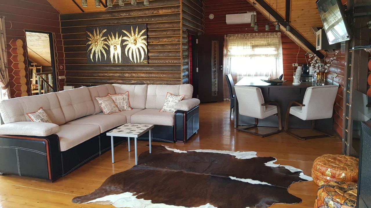Luxury Villa With Pool And Sauna Chernivtsi Εξωτερικό φωτογραφία