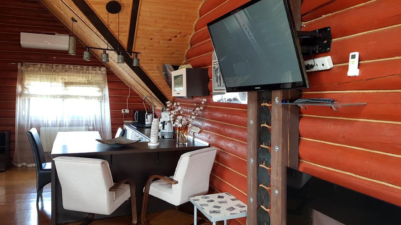Luxury Villa With Pool And Sauna Chernivtsi Εξωτερικό φωτογραφία
