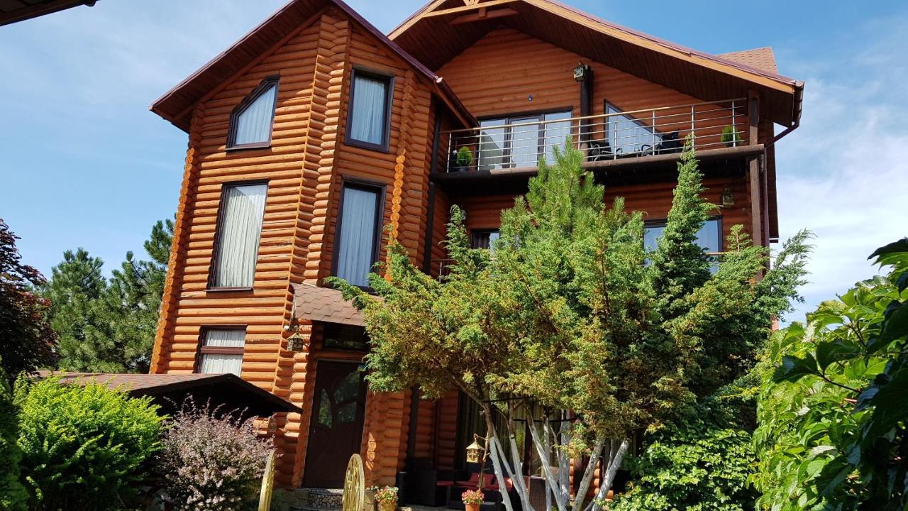 Luxury Villa With Pool And Sauna Chernivtsi Εξωτερικό φωτογραφία