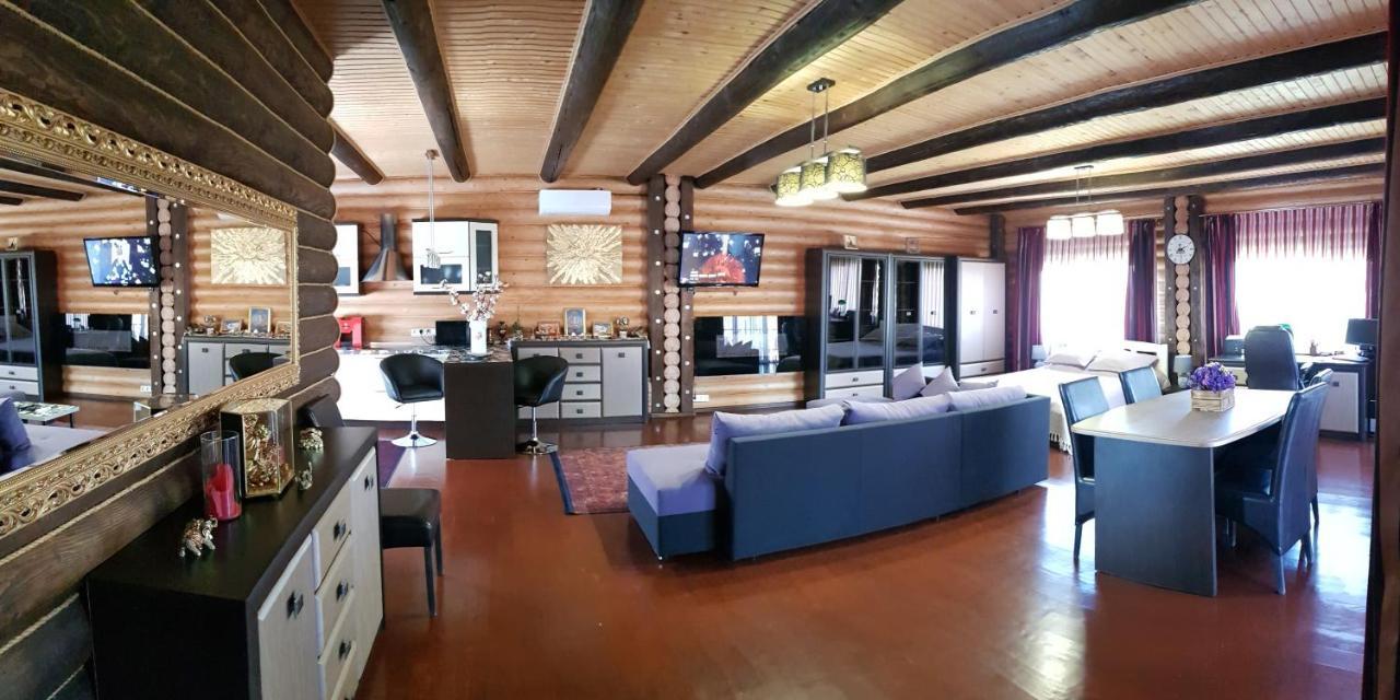 Luxury Villa With Pool And Sauna Chernivtsi Εξωτερικό φωτογραφία