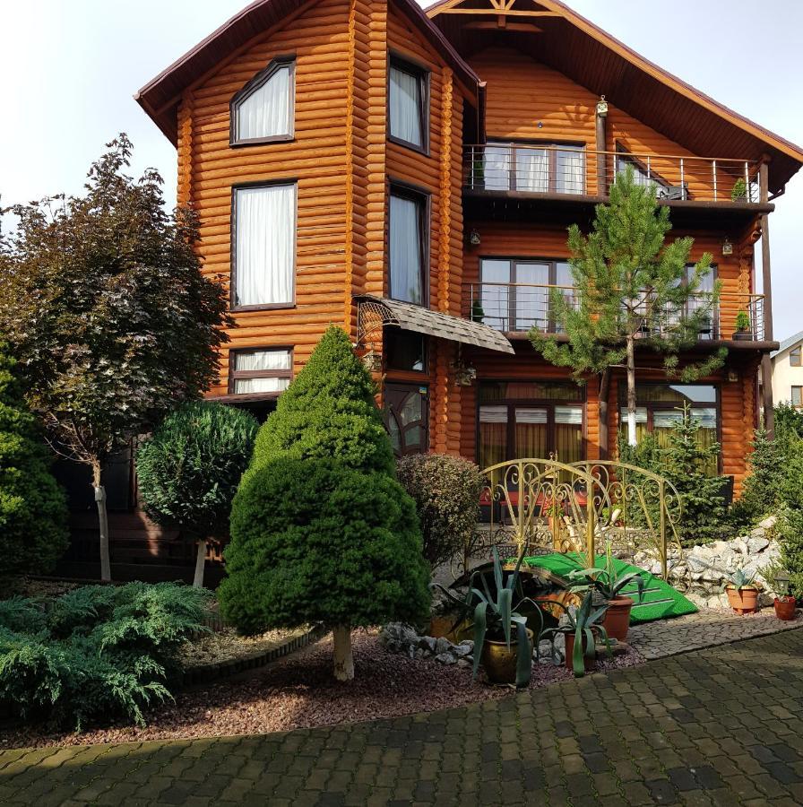 Luxury Villa With Pool And Sauna Chernivtsi Εξωτερικό φωτογραφία